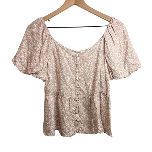 URBAN Romantics Tops - Urban Romantics Boho Short Sleeve Blouse Tan and White M